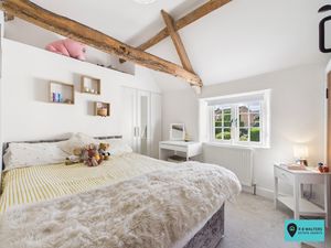Bedroom- click for photo gallery
